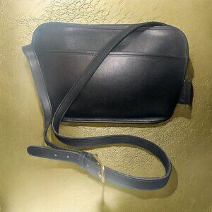 VTG Coach Oliver Bag 9902 Black Leather Brass Crossbody 90s USA Adjustable + Tag